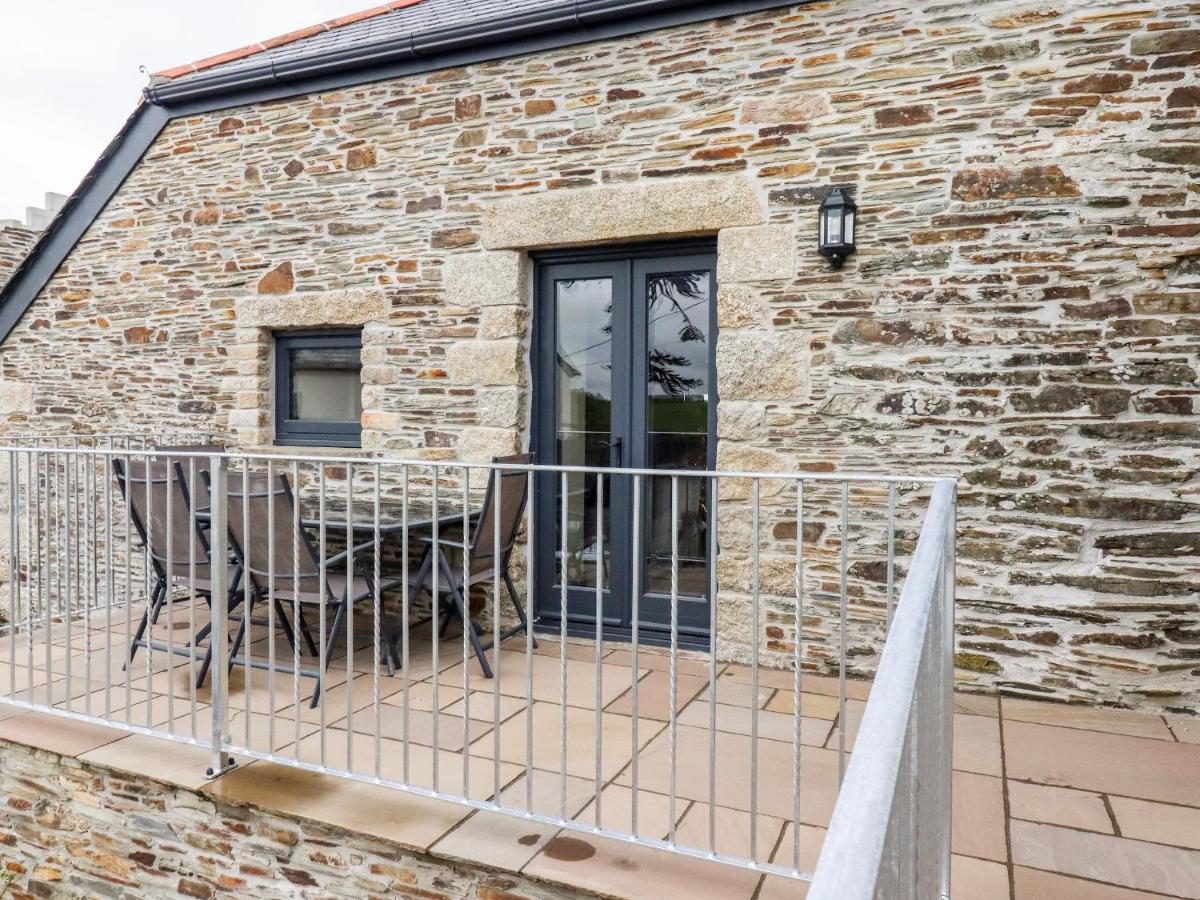 The Hayloft Villa โบดมิน ภายนอก รูปภาพ